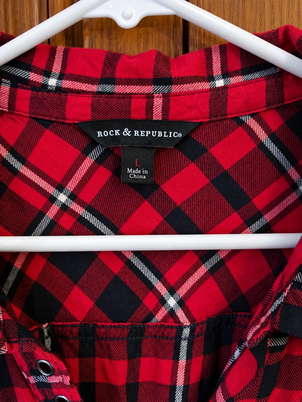 Rock & Republic Red and Black Plaid Sleeveless Button-Front Shirt Large - Picture 3 of 4